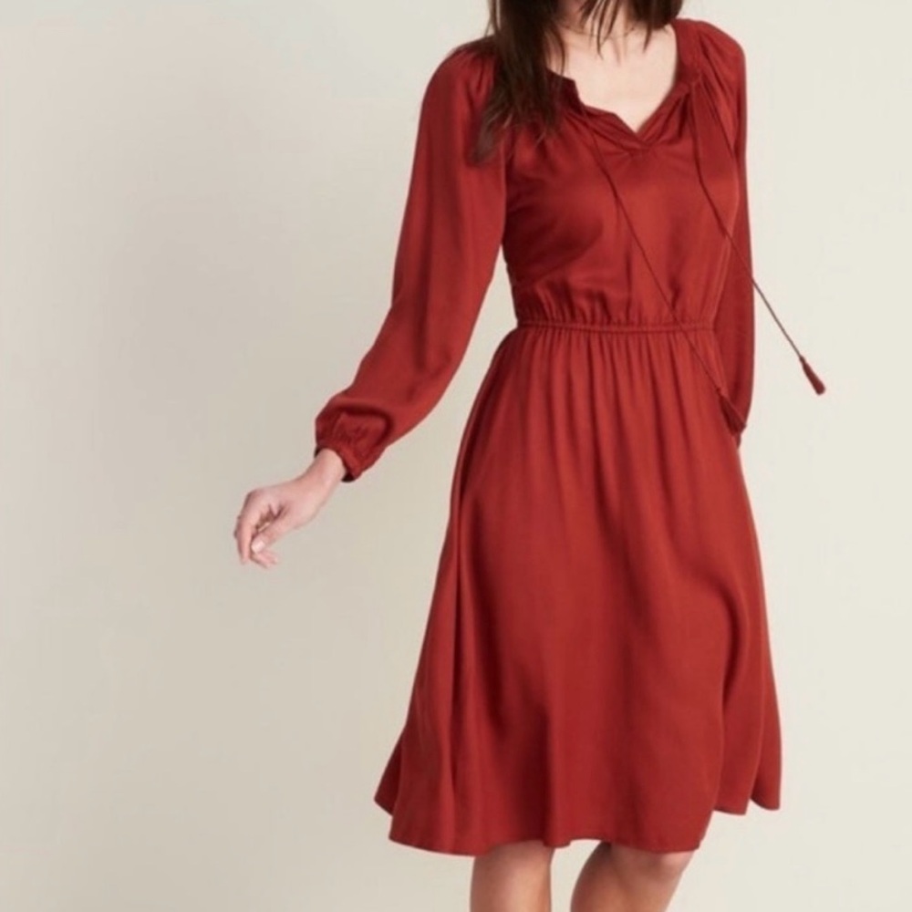 Old Navy Dress with full sleeves. NWOT. Women’s small
